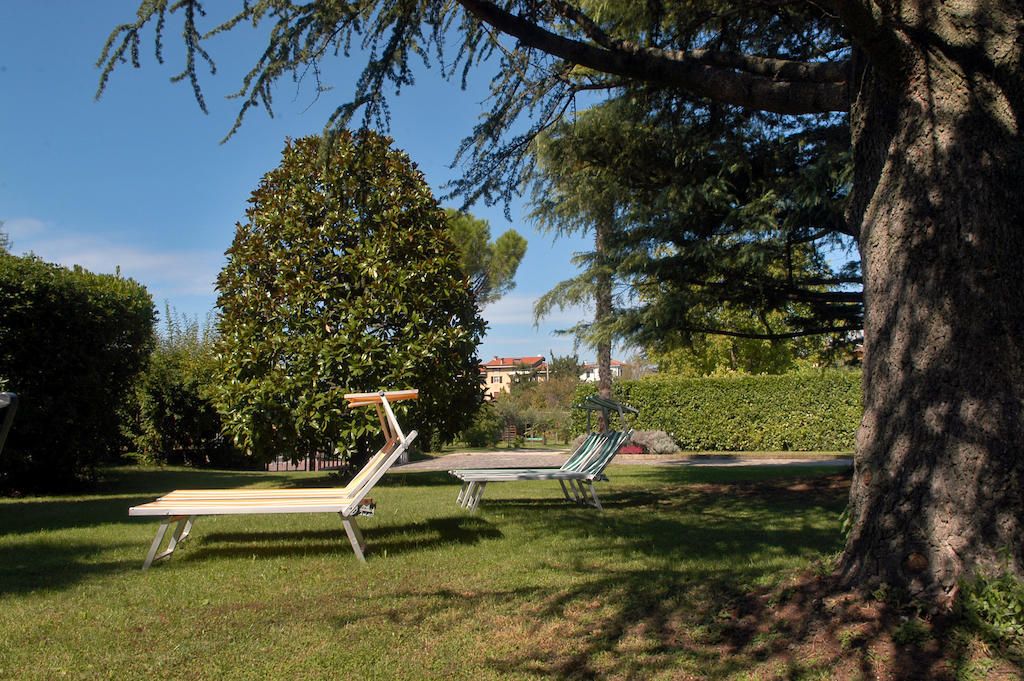 Bed and Breakfast Relais Bb Pacengo Lazise Exterior foto